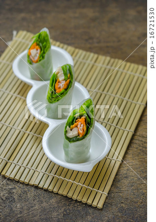 Fresh Spring Roll Fresh Spring Roll 16721530