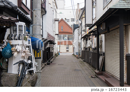路地裏 路地裏 16723443