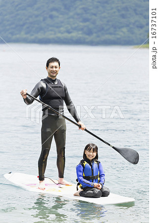 アウトドアファミリー 16737101