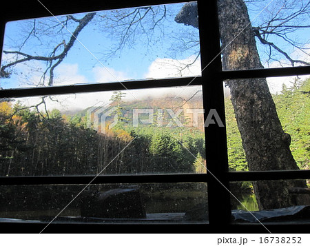 しらびそ小屋より　窓の外の風景２ 16738252