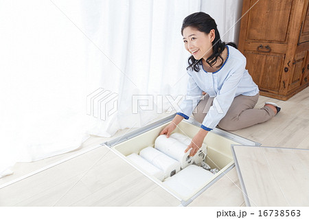 女性 女性 16738563