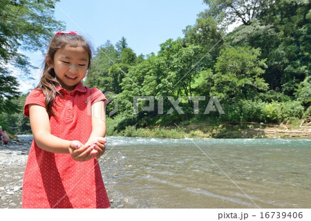 川遊び 川遊び 16739406