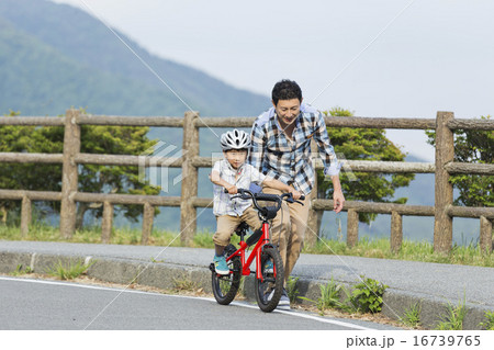 二人乗り自転車の写真素材 ...