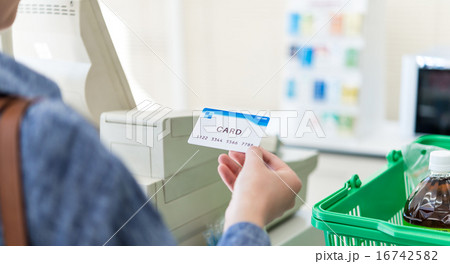 クレジットカード 16742582
