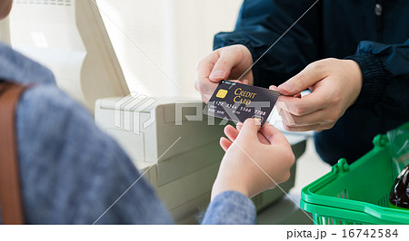 クレジットカード 16742584