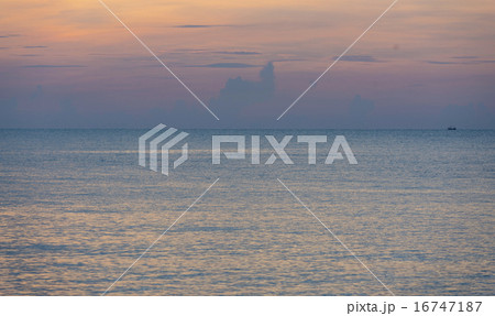 the sea sunset the sea sunset 16747187
