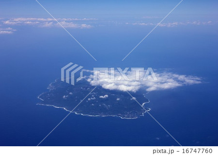 伊豆諸島の北端に位置する伊豆大島 伊豆諸島の北端に位置する伊豆大島 16747760