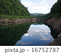 北欧の様な北海道の景色 16752787