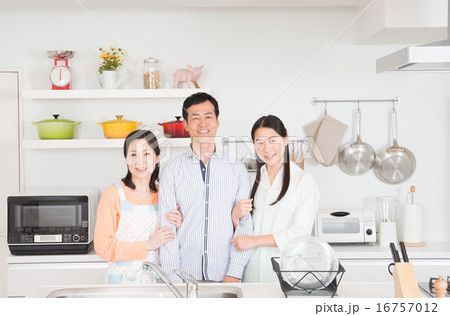 家族（キッチン） 16757012