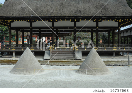 上賀茂神社　立砂 16757668
