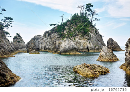 浦富海岸　鴨ヶ磯 16763756