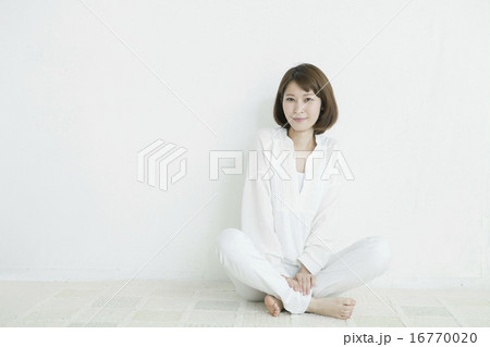 キレイな20代女性 16770020