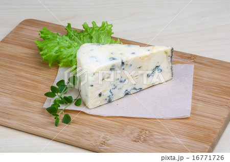 Blue cheese 16771726