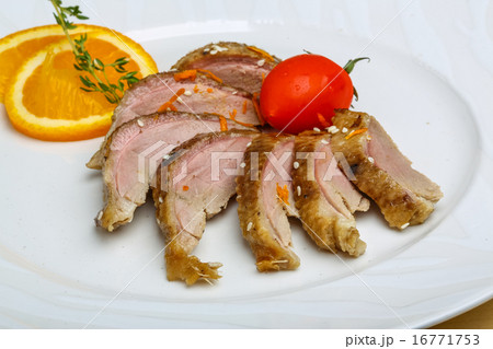 Roasted duck breast Roasted duck breast 16771753