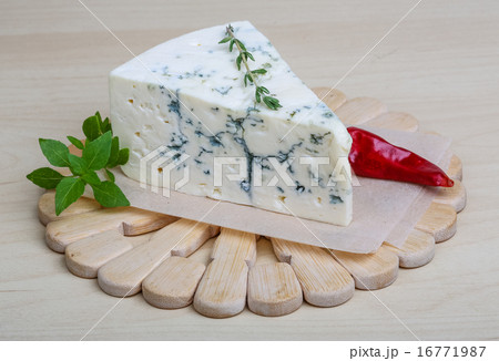 Blue cheese 16771987