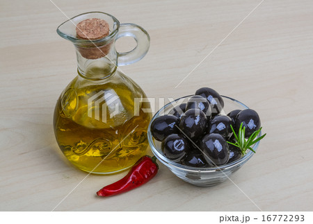Olive oil Olive oil 16772293
