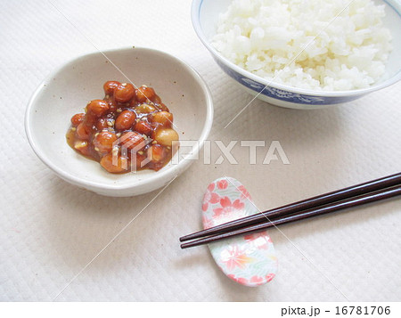 ピーナッツみそとごはん 16781706