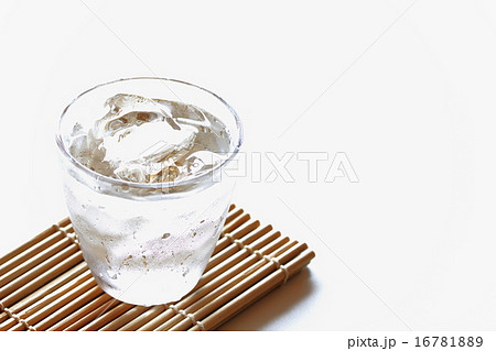水 水 16781889