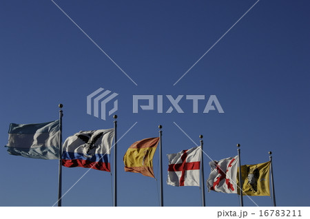 風に、はためく旗 風に、はためく旗 16783211