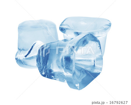 Ice cubes Ice cubes 16792627