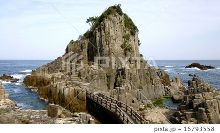 越前海岸の鉾島 越前海岸の鉾島 16793558