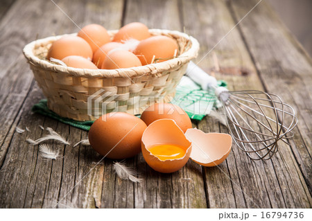 Fresh organic eggs 16794736