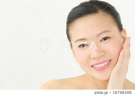 若い女性　ビューティーイメージ 16796306