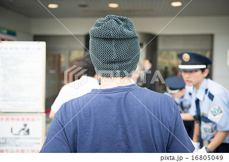 荷物検査 16805049