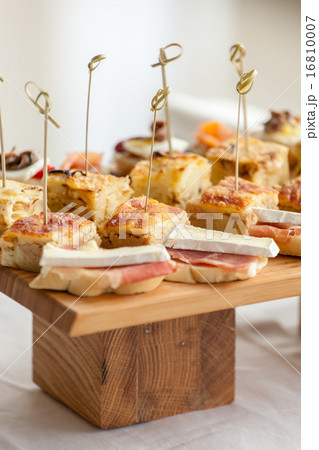 catering food catering food 16810007