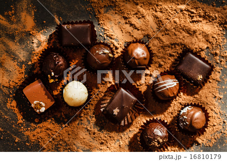 chocolate sweets 16810179
