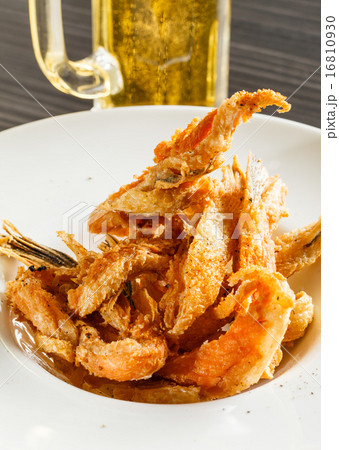 fried shrimps 16810930