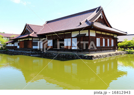 會津藩校　日新館　武講と水練水馬池 16812943