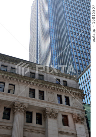 日本橋の新旧建築風景 16815807