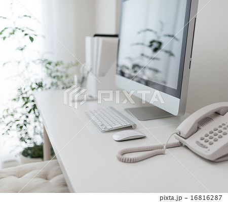 PCとデスク PCとデスク 16816287