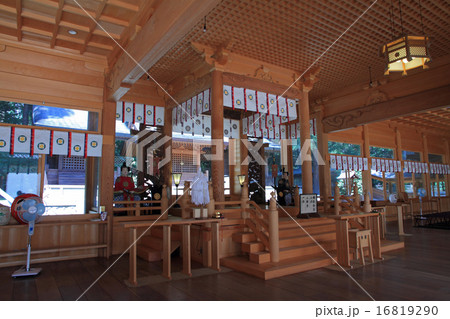 穂高神社・拝殿内部 穂高神社・拝殿内部 16819290