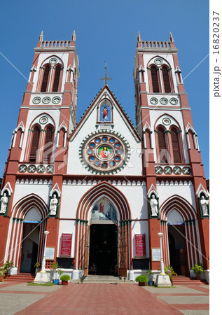 ポンディチェリーの聖心教会 16820237