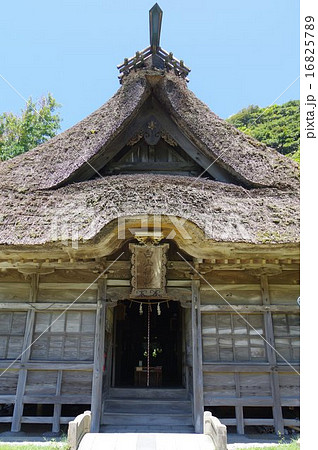 新潟県　糸魚川市能生　能生白山神社　拝殿　江戸時代の建築 16825789