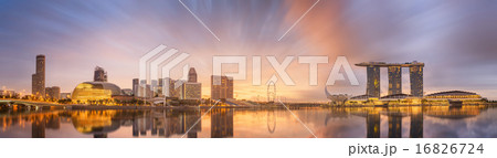 Singapore Skyline and view of Marina Bay 16826724