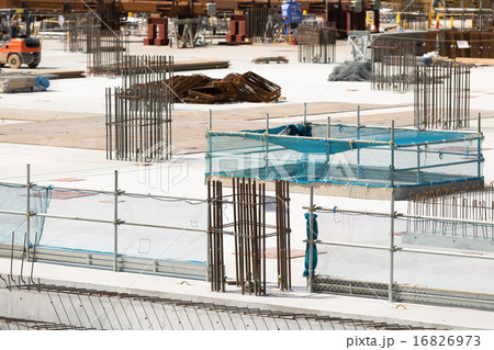 再開発中の豊洲地区 16826973