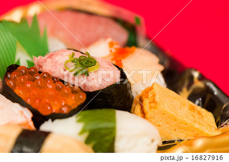お寿司 16827916