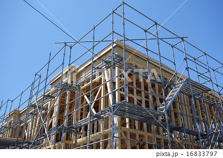 建築中のアパート01 16833797