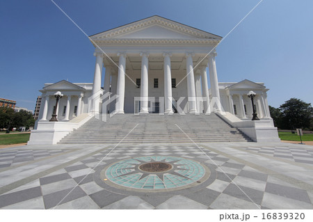 Virginia State Capitol Building 16839320