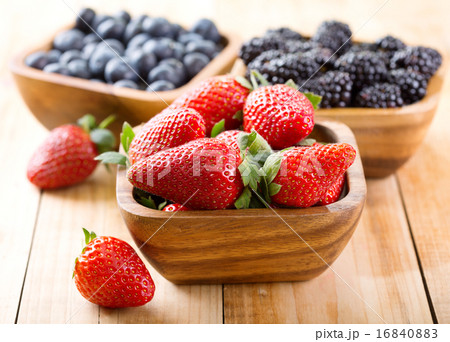 bowl of strawberry bowl of strawberry 16840883