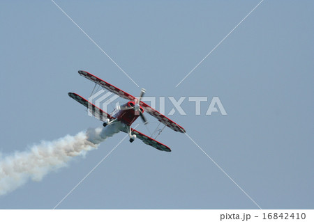 アクロバット飛行 16842410