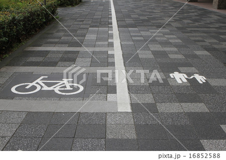 歩道 歩道 16852588