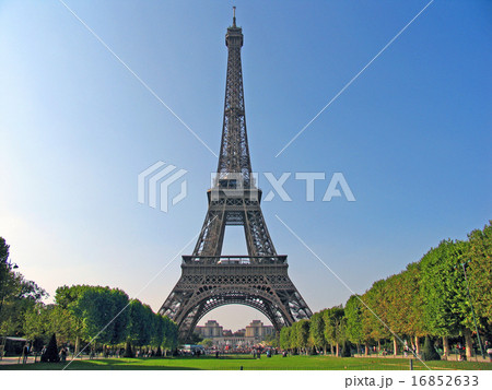 パリ　エッフェル塔 16852633