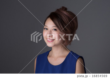 a fine-looking woman 16854569