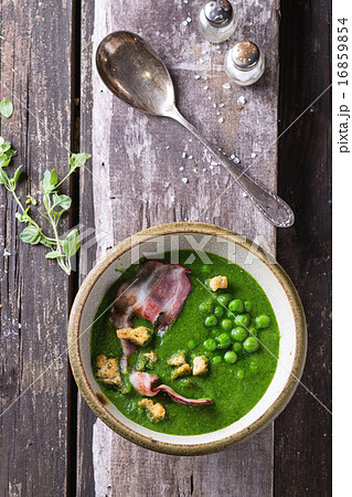 Cream soup of green peas Cream soup of green peas 16859854