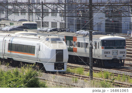 大宮総合車両センター東大宮センターの特急車両 16861065