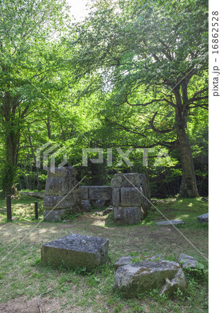 世界遺産　橋野高炉跡　二番高炉（岩手県釜石市） 16862528